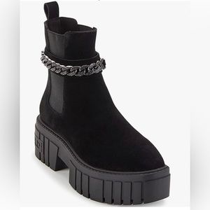 Karl Lagerfeld Paris Reign Lug Soled Boots, Size 7.5